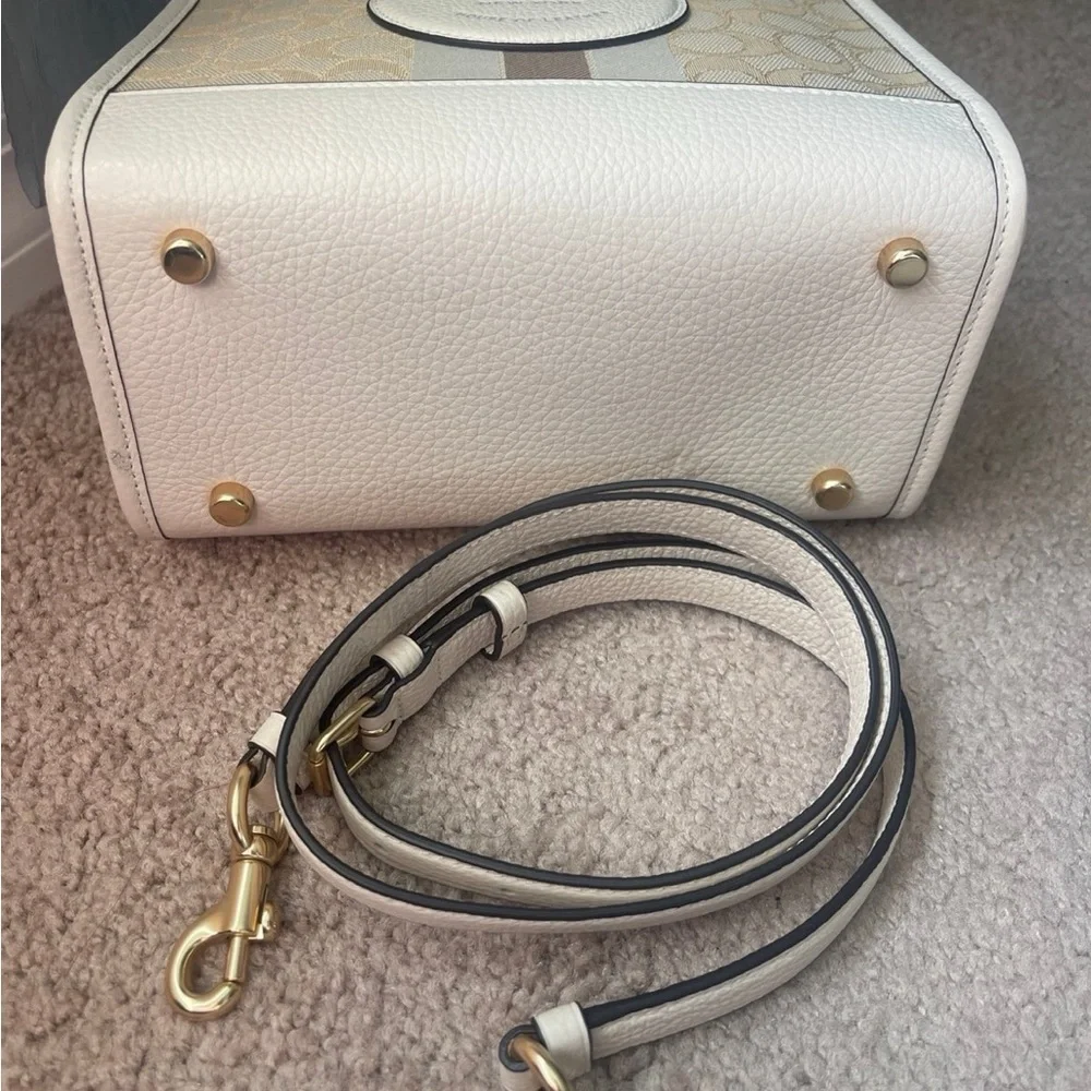 Coach Tan and Cream Tote Bag - Picture 4 of 4